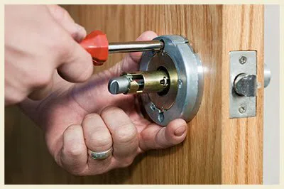 Wilmette IL Locksmith Store Wilmette, IL 847-737-7145 - 10-residential-lockouts